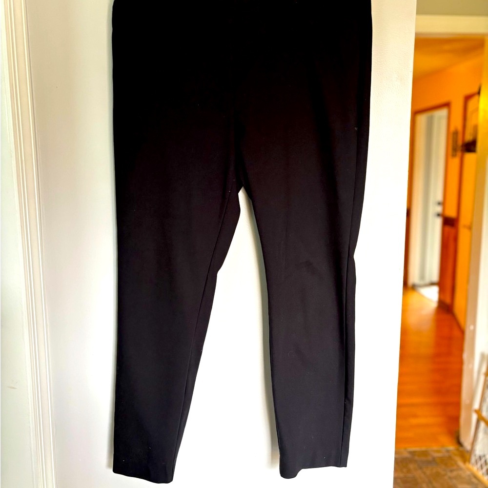2/$20! LOFT Classic Black straight leg Trousers- size 14 🖤 - Picture 2 of 7